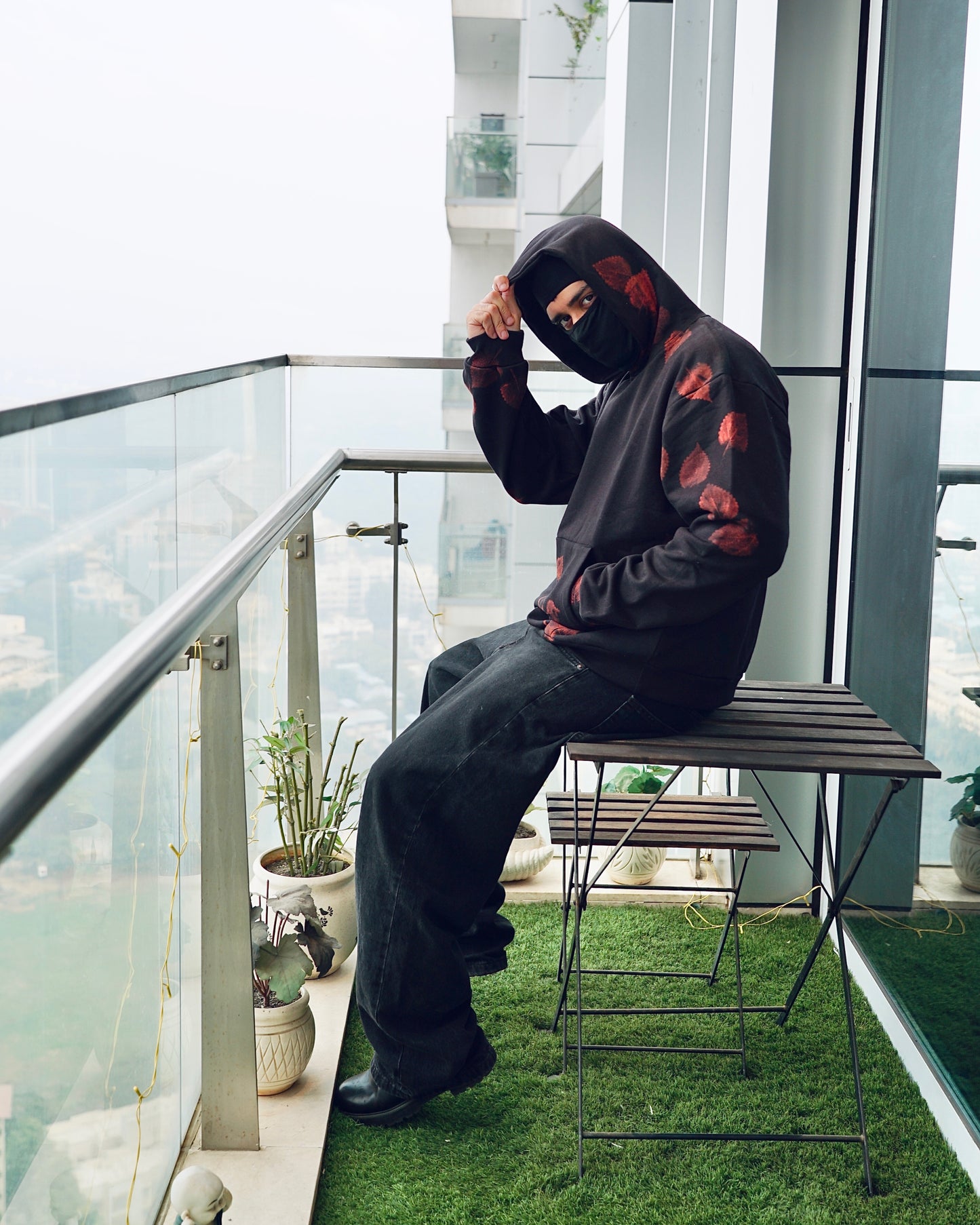 OVERSIZE LEAF HOODIE